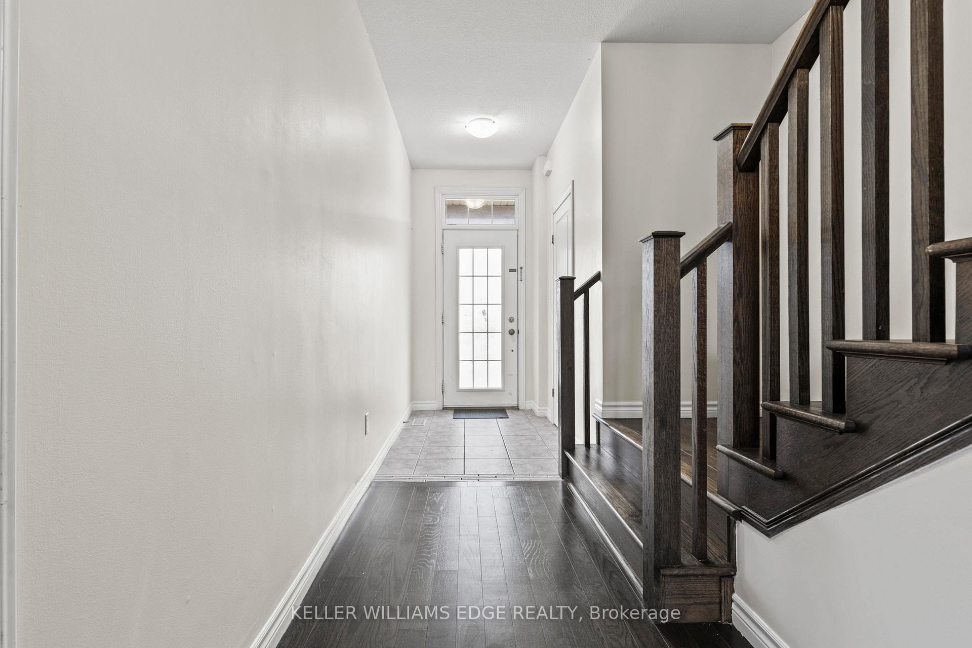 Photo 3 of 74 Vinton Road, Hamilton, Meadowlands — HOMEH