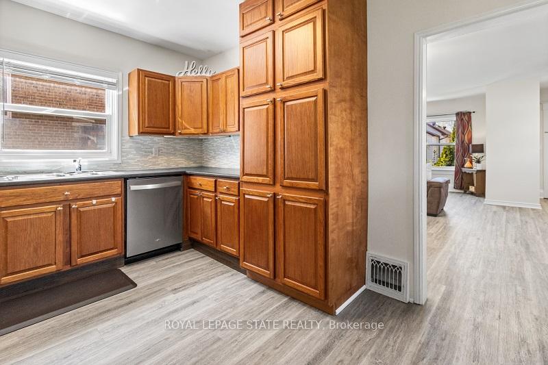 Photo 13 of 18 Prince Street, St. Catharines, E. Chester — HOMEH