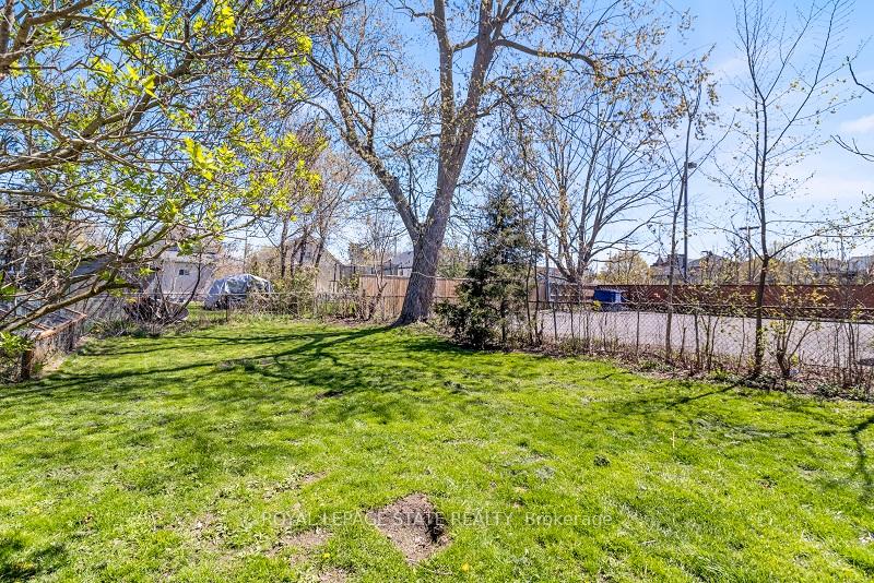 Photo 29 of 18 Prince Street, St. Catharines, E. Chester — HOMEH