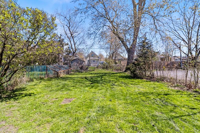 Photo 30 of 18 Prince Street, St. Catharines, E. Chester — HOMEH