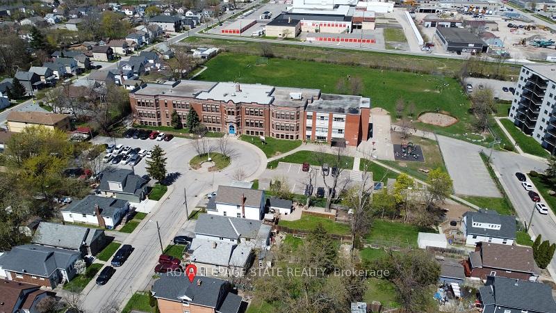 Photo 33 of 18 Prince Street, St. Catharines, E. Chester — HOMEH