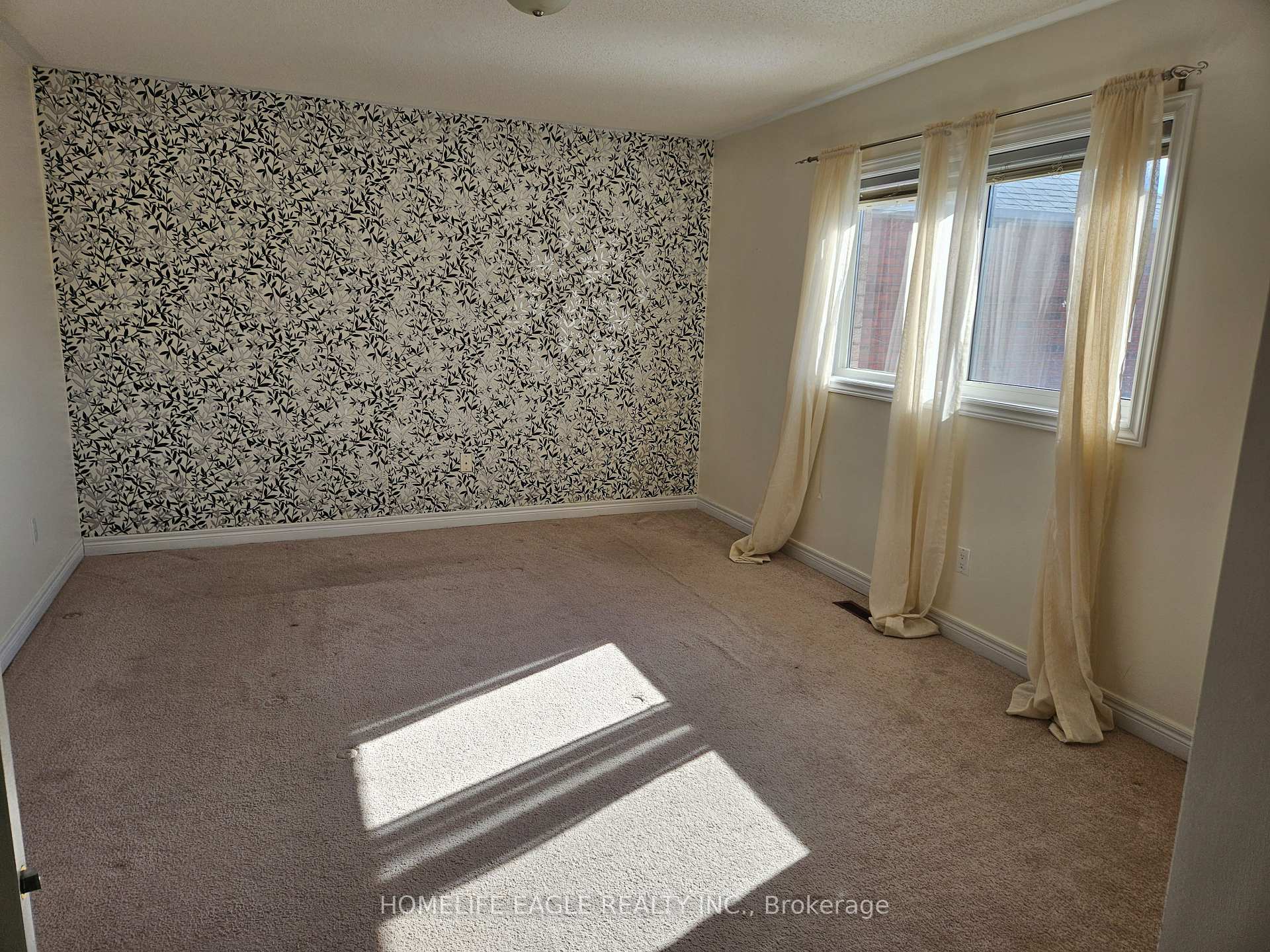 Photo 5 of 77 Earl Stewart Drive, Aurora, Bayview Wellington — HOMEH