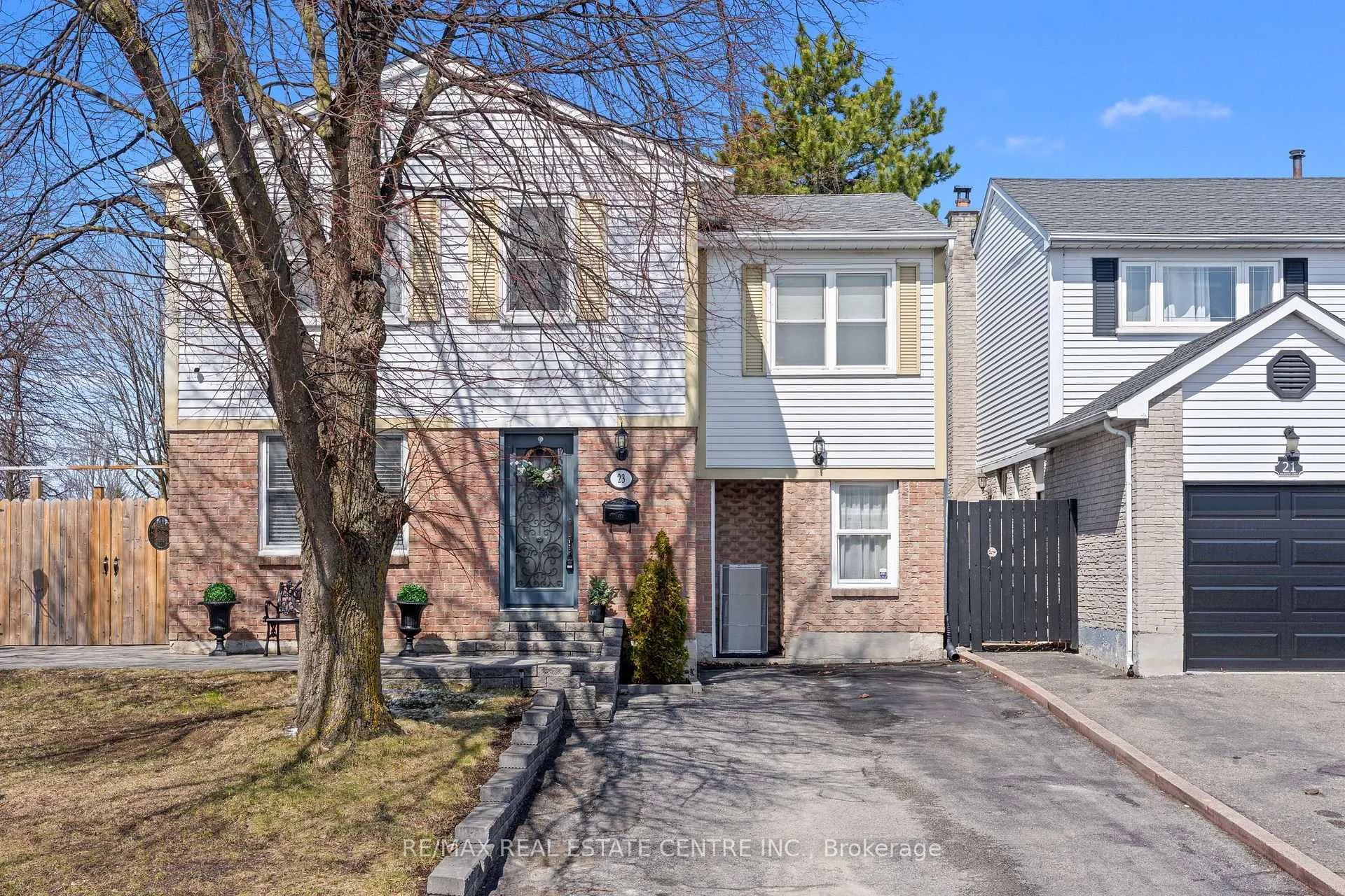 Front of 23 Majestic Crescent