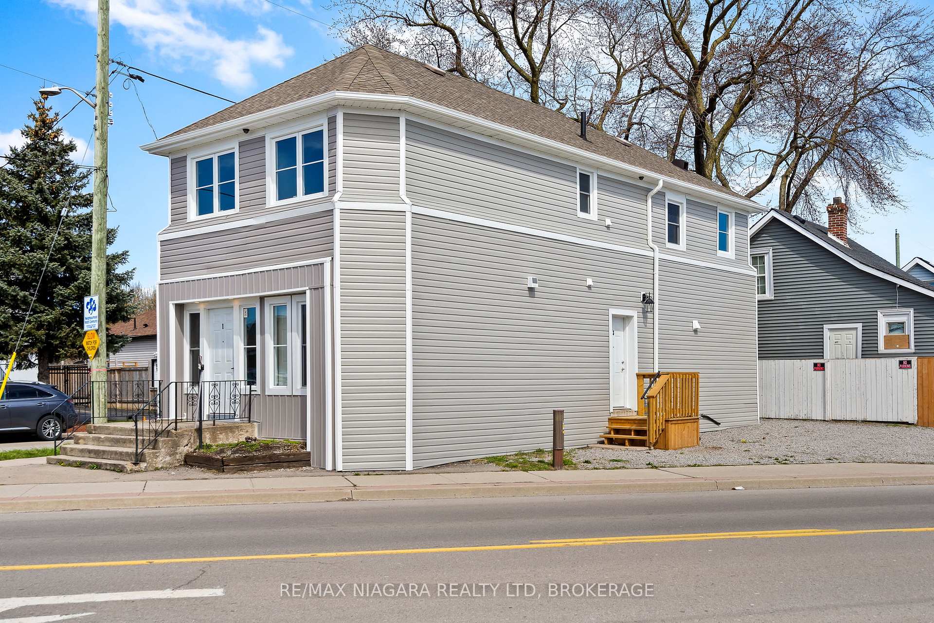 Photo 5 of 80 Page Street, St. Catharines, E. Chester — HOMEH