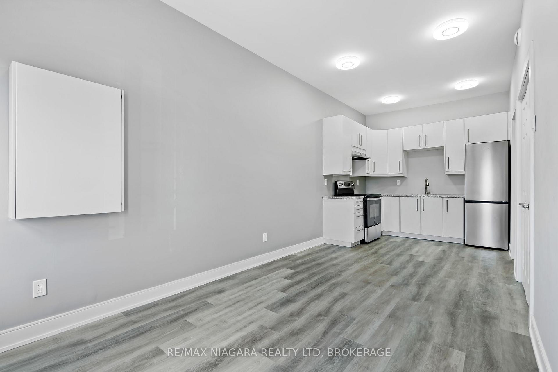Photo 7 of 80 Page Street, St. Catharines, E. Chester — HOMEH