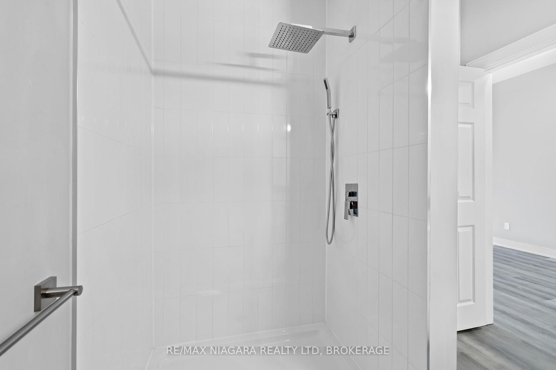 Photo 11 of 80 Page Street, St. Catharines, E. Chester — HOMEH
