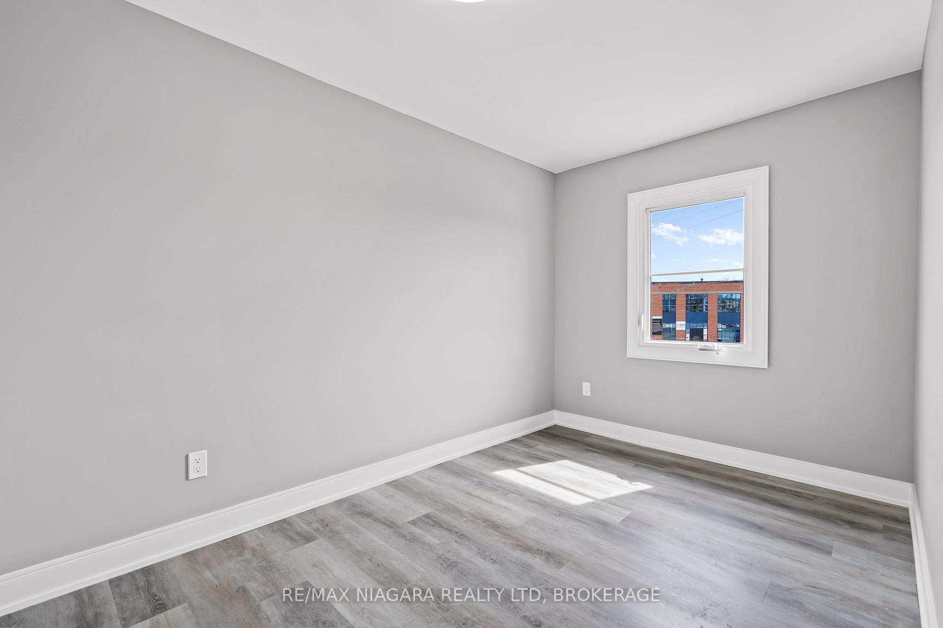 Photo 18 of 80 Page Street, St. Catharines, E. Chester — HOMEH