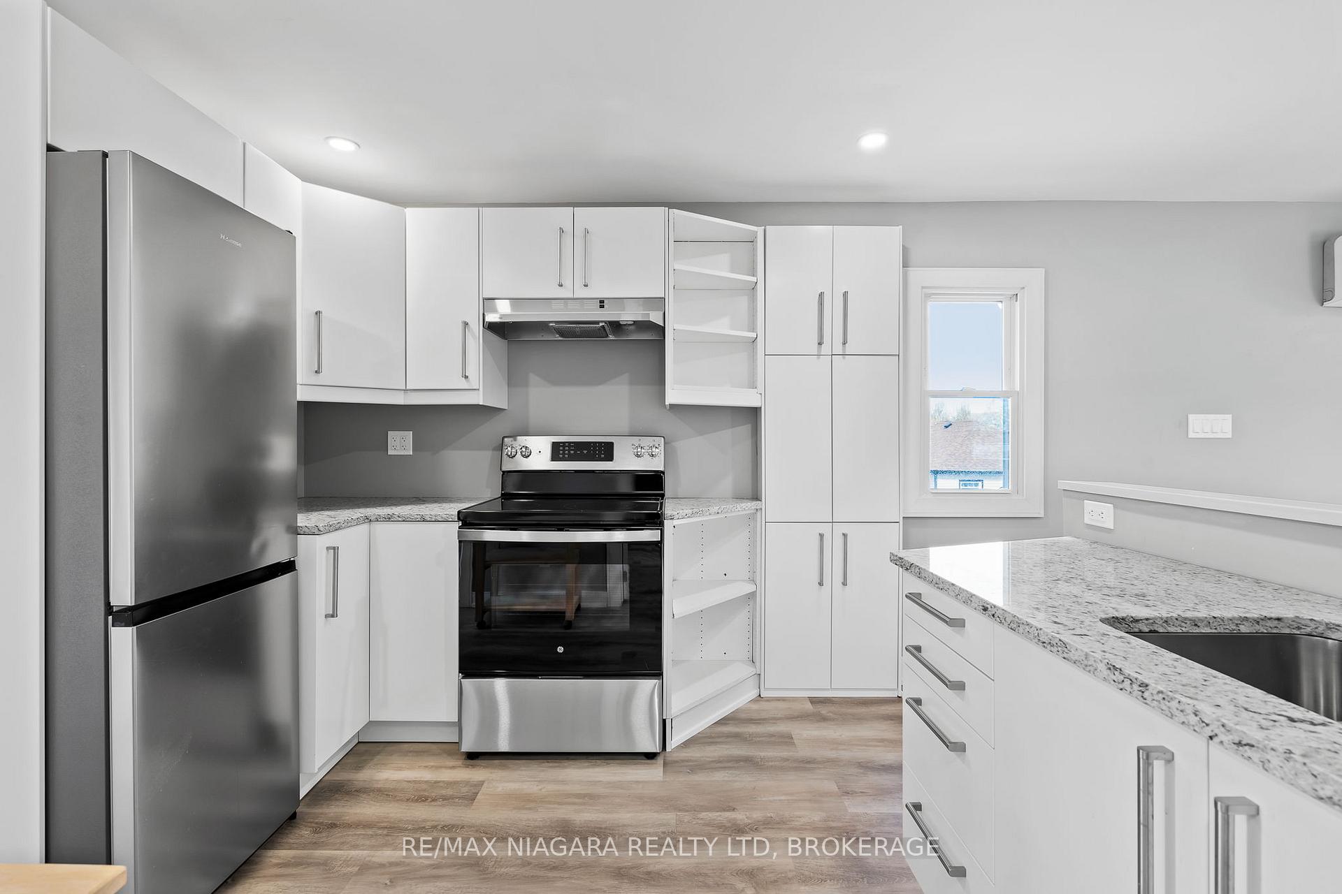 Photo 20 of 80 Page Street, St. Catharines, E. Chester — HOMEH