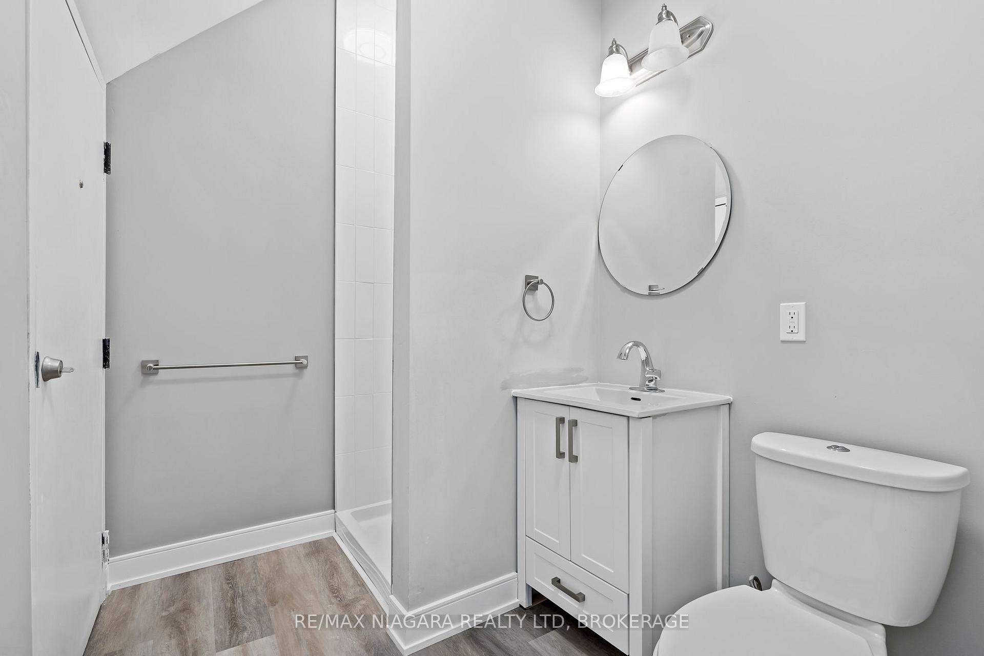 Photo 33 of 80 Page Street, St. Catharines, E. Chester — HOMEH