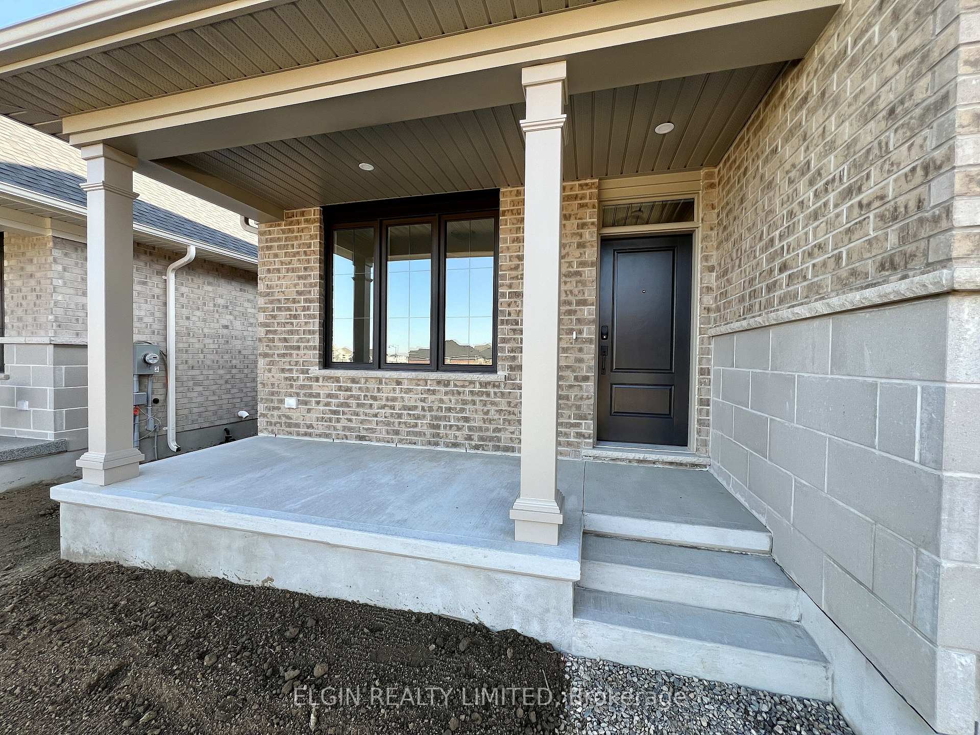 Photo 2 of 38 Dunning Way, St. Thomas — HOMEH