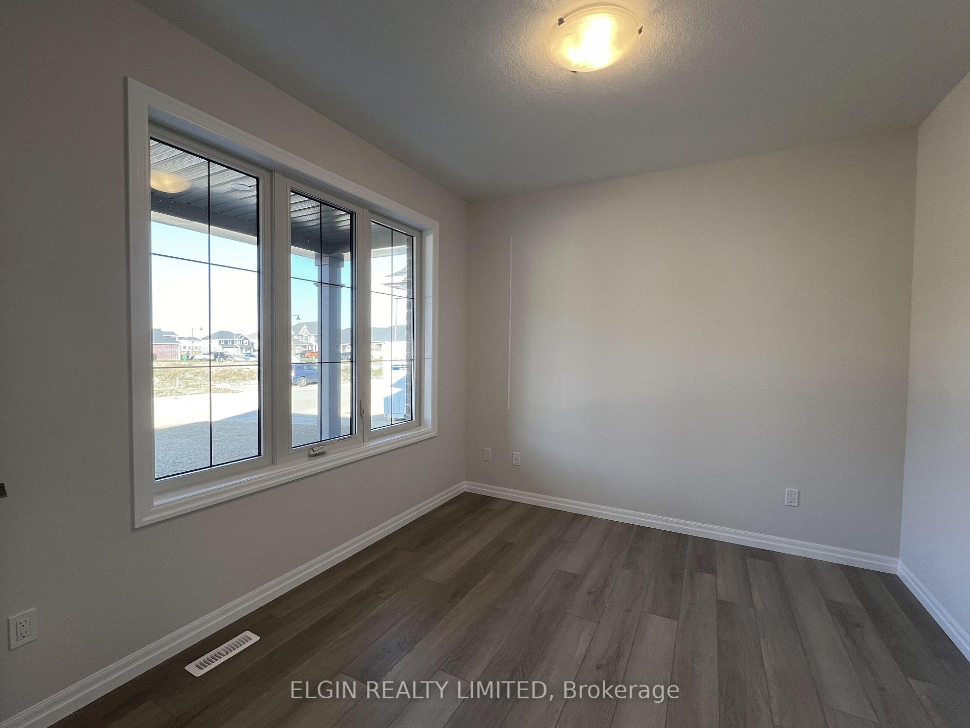 Photo 4 of 38 Dunning Way, St. Thomas — HOMEH