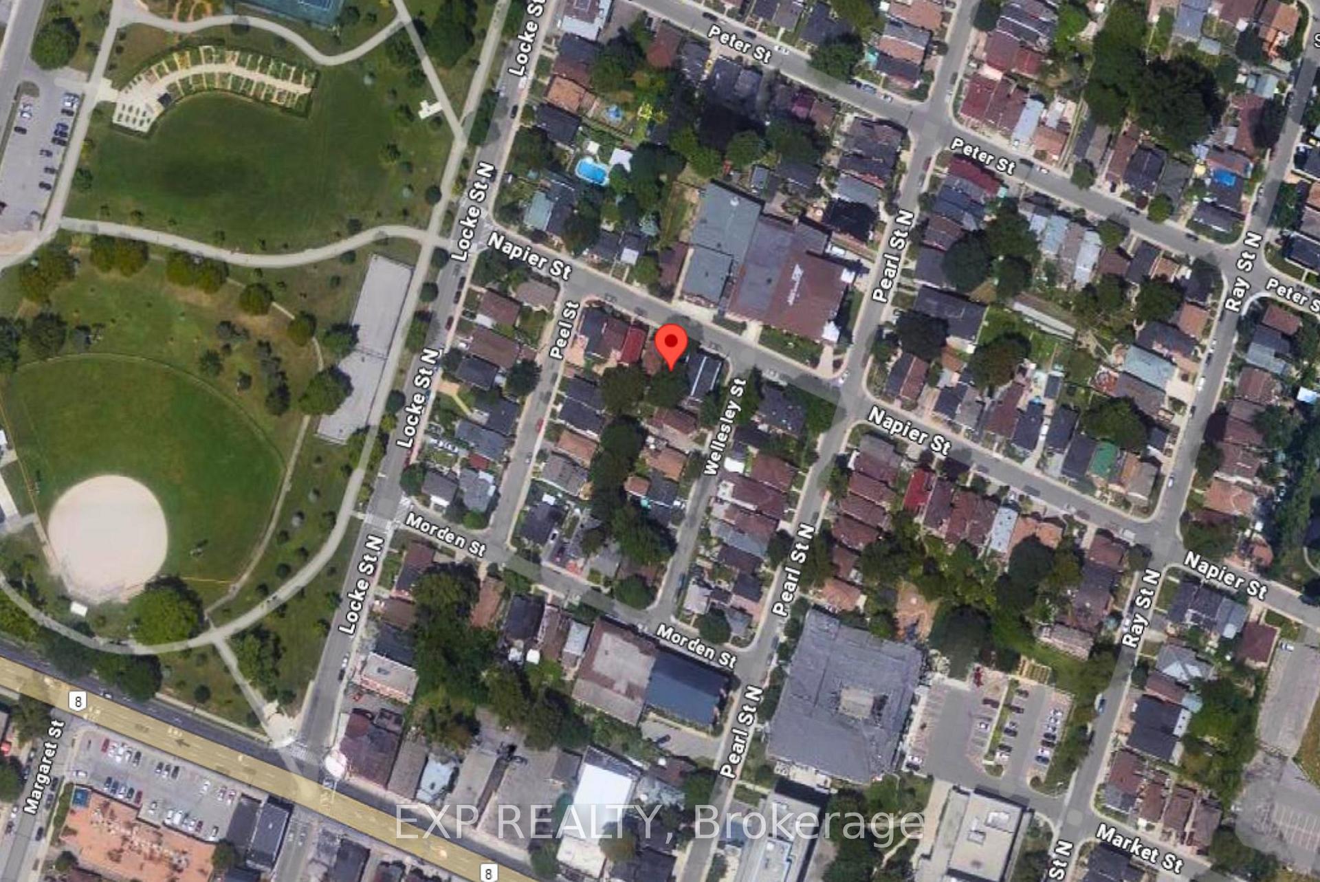 Photo 2 of 217 Napier Street, Hamilton, Strathcona — HOMEH