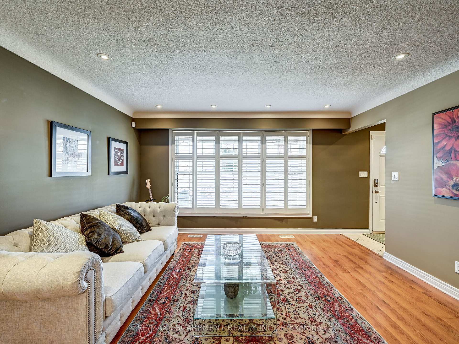 Photo 6 of 20 Village Gate, St. Catharines, Carlton/Bunting — HOMEH