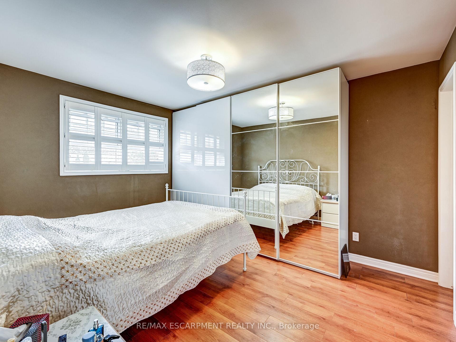 Photo 16 of 20 Village Gate, St. Catharines, Carlton/Bunting — HOMEH