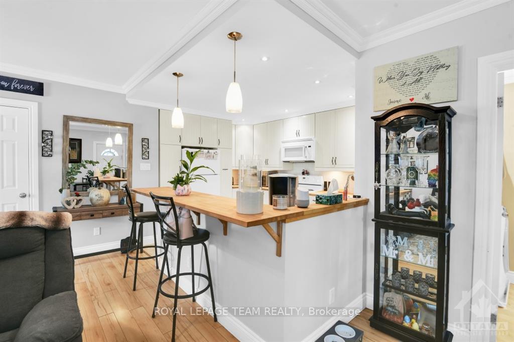 Photo 4 of 3506 Mcbean Street, Ottawa, Richmond — HOMEH