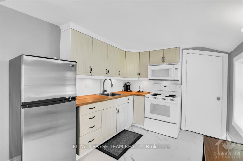 Photo 6 of 3506 Mcbean Street, Ottawa, Richmond — HOMEH