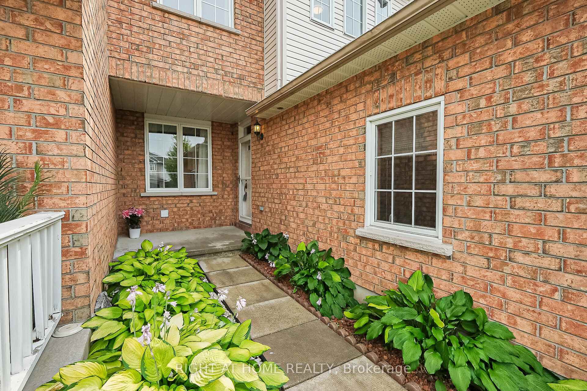 Photo 2 of 1630 Marley Crescent, Ottawa, Carson Grove — HOMEH