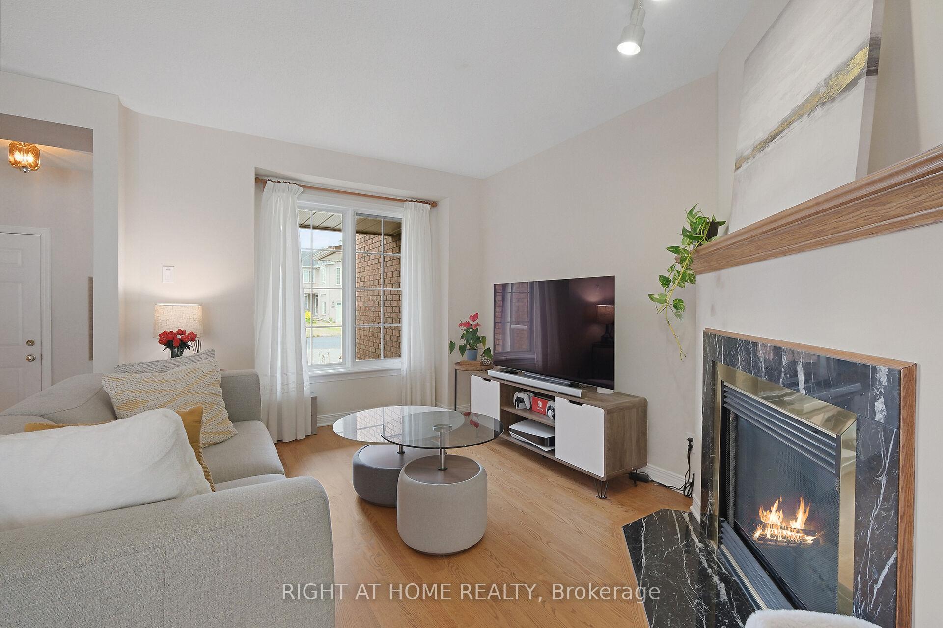 Photo 5 of 1630 Marley Crescent, Ottawa, Carson Grove — HOMEH