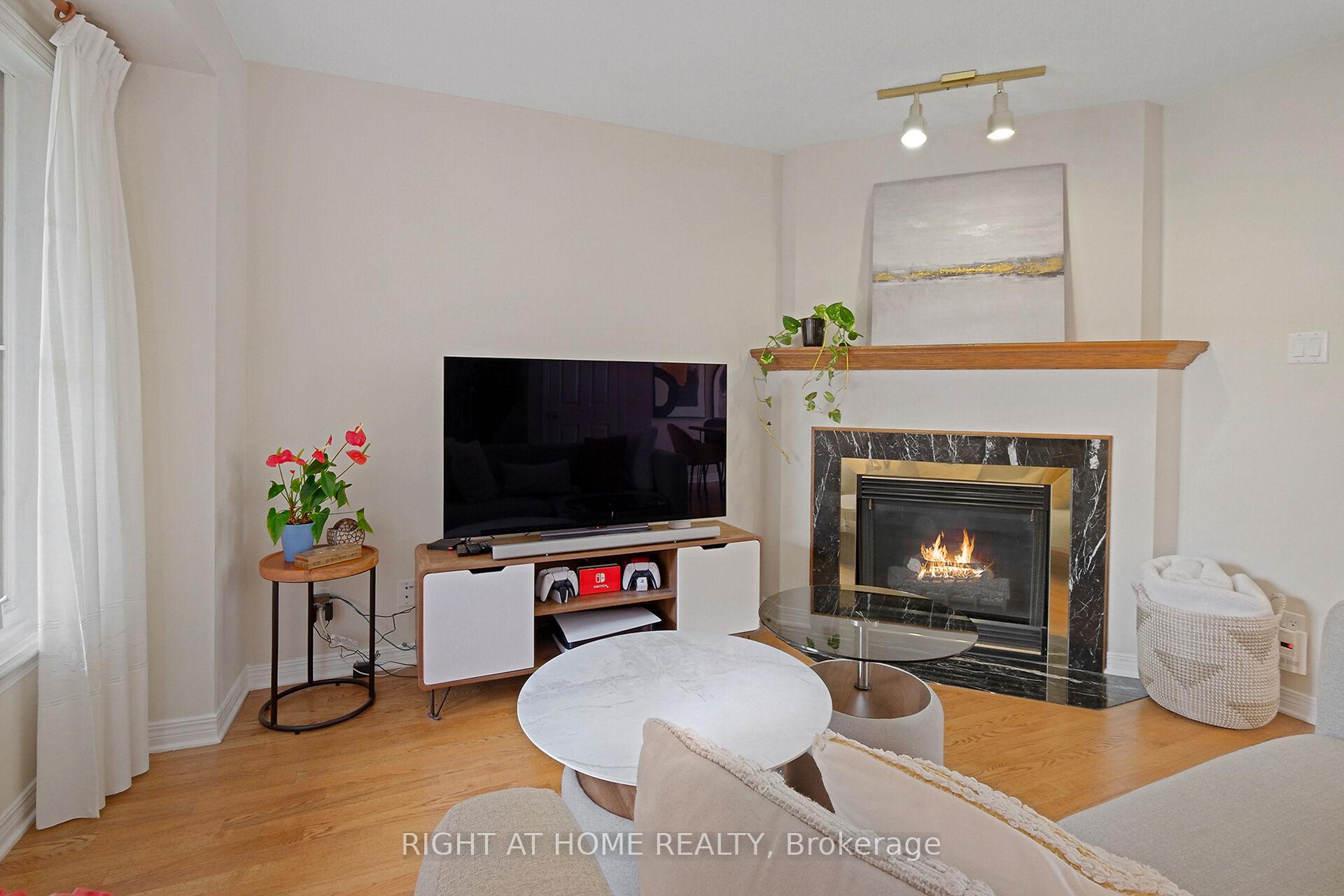 Photo 6 of 1630 Marley Crescent, Ottawa, Carson Grove — HOMEH