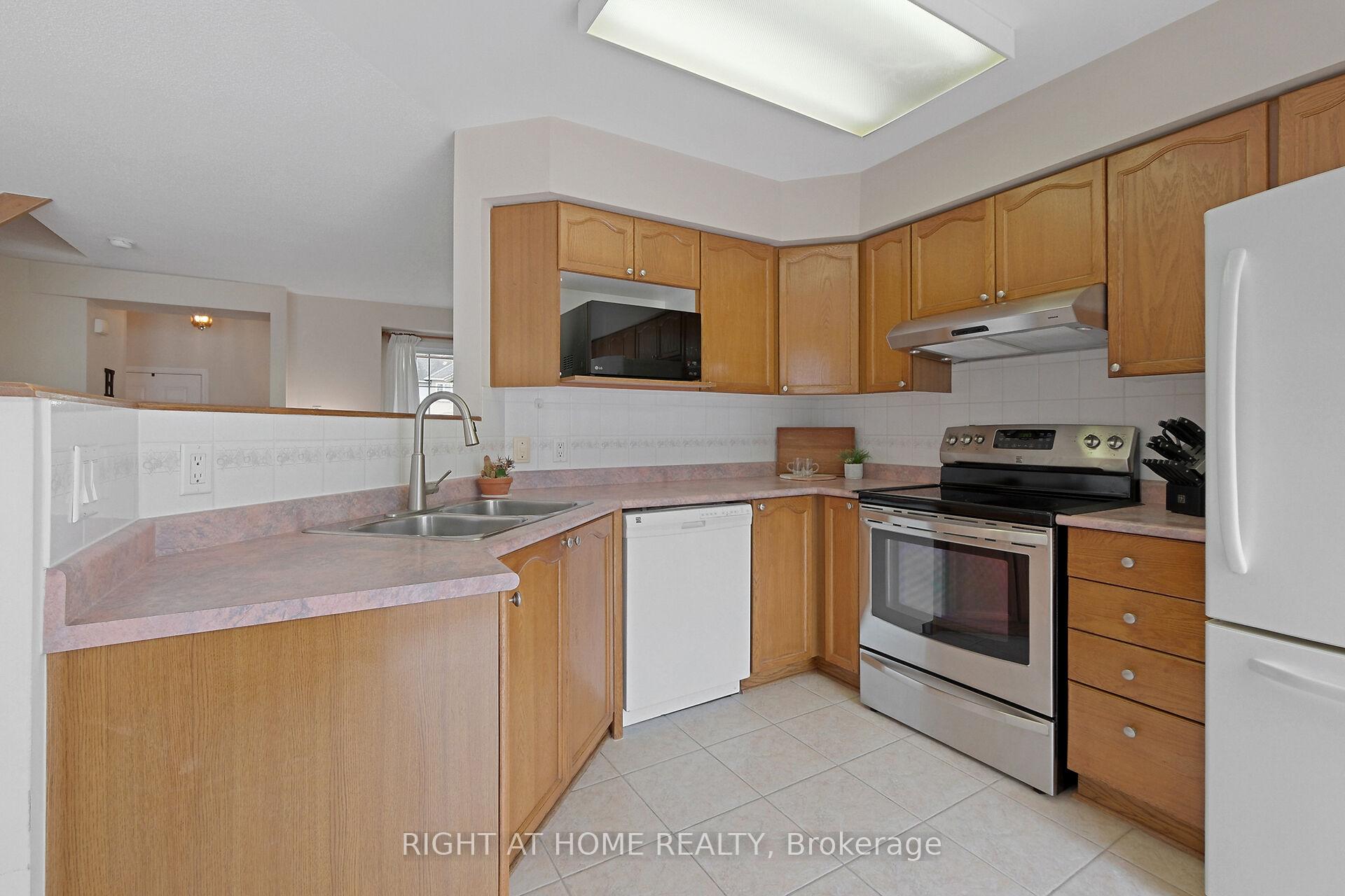 Photo 10 of 1630 Marley Crescent, Ottawa, Carson Grove — HOMEH
