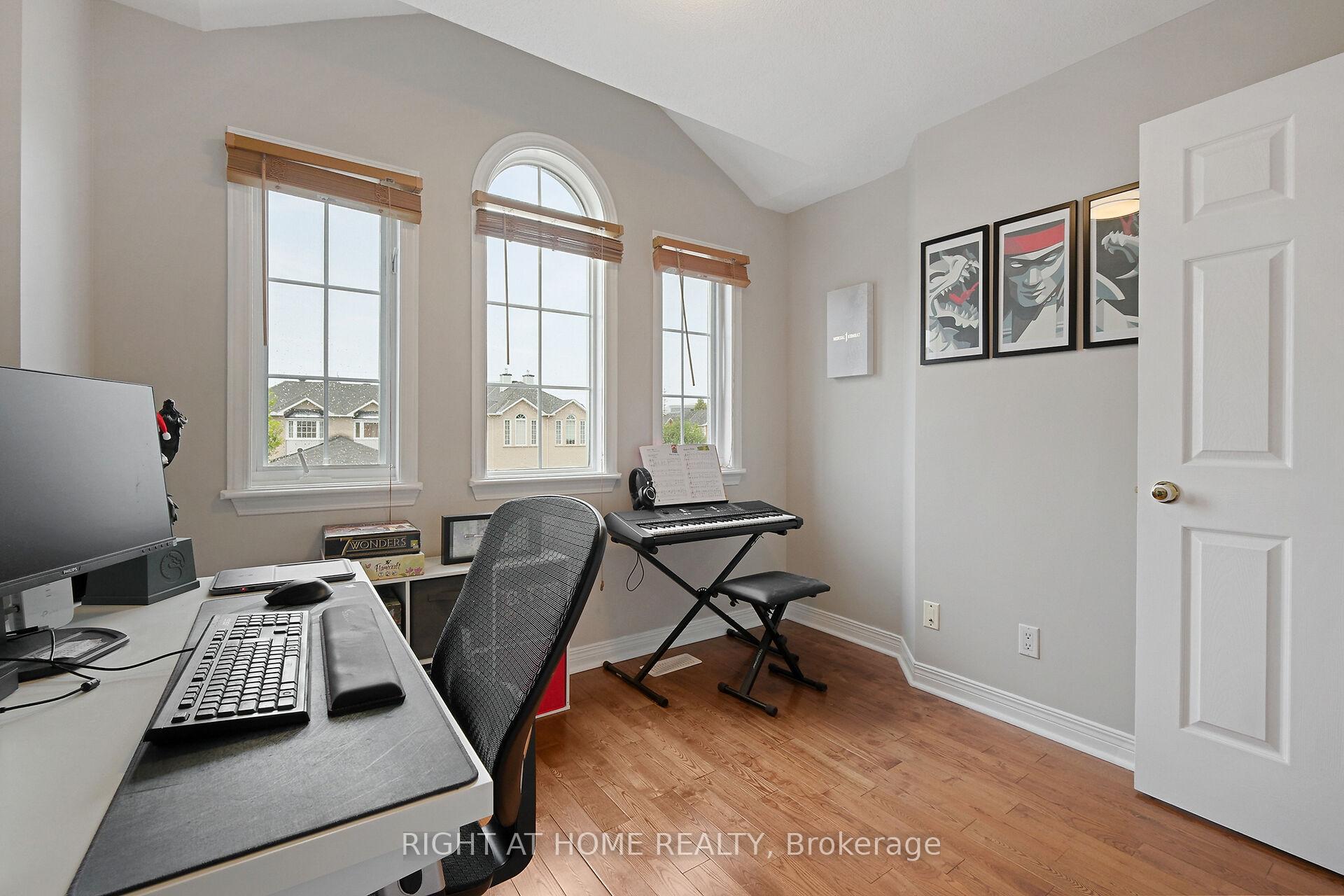 Photo 15 of 1630 Marley Crescent, Ottawa, Carson Grove — HOMEH