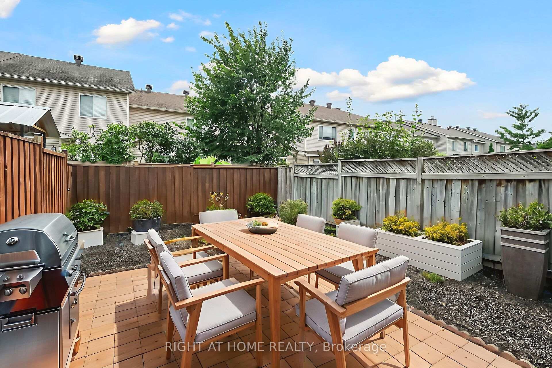 Photo 32 of 1630 Marley Crescent, Ottawa, Carson Grove — HOMEH