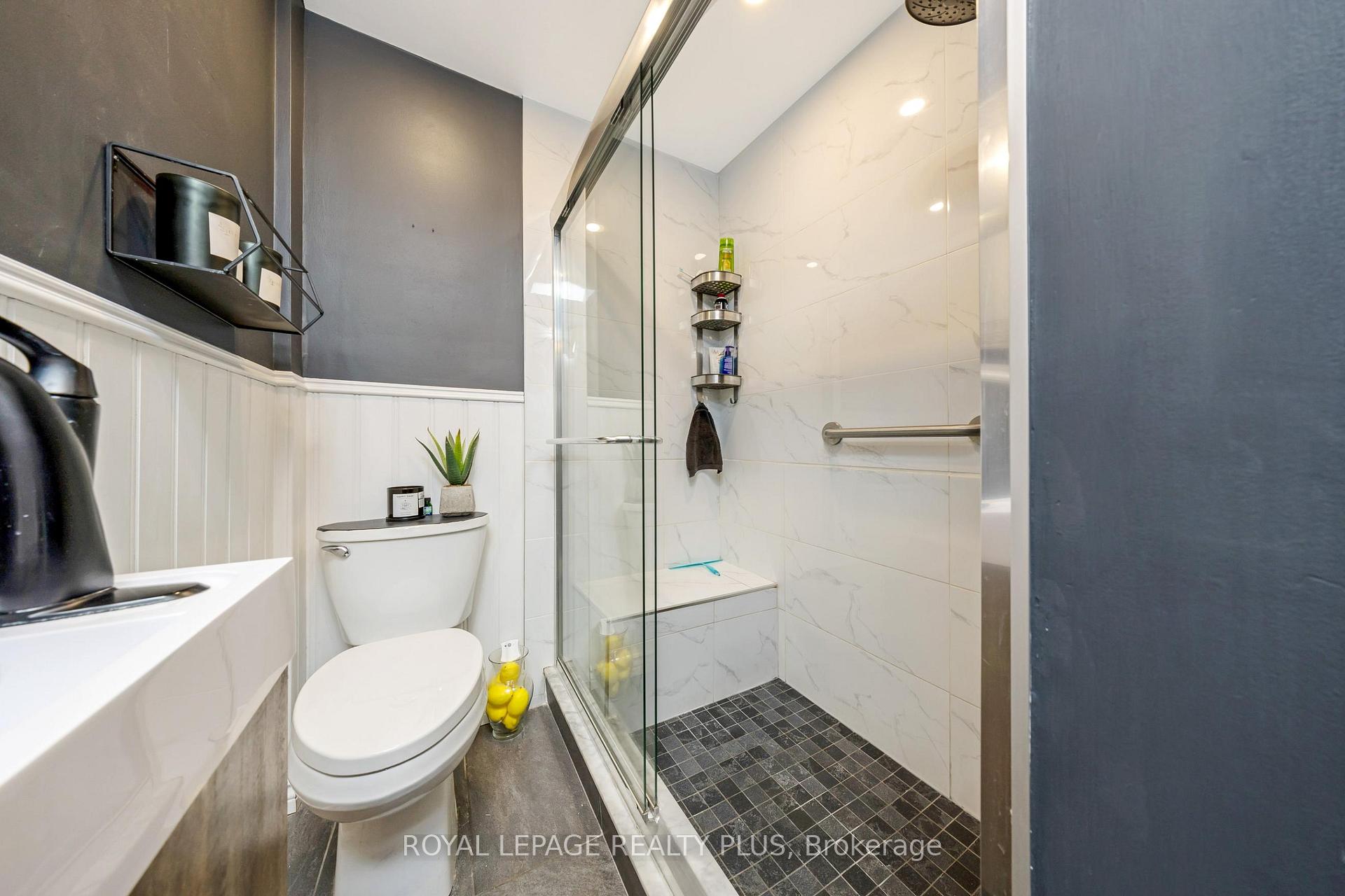 Photo 13 of 16 Case Street, Hamilton, Stipley — HOMEH