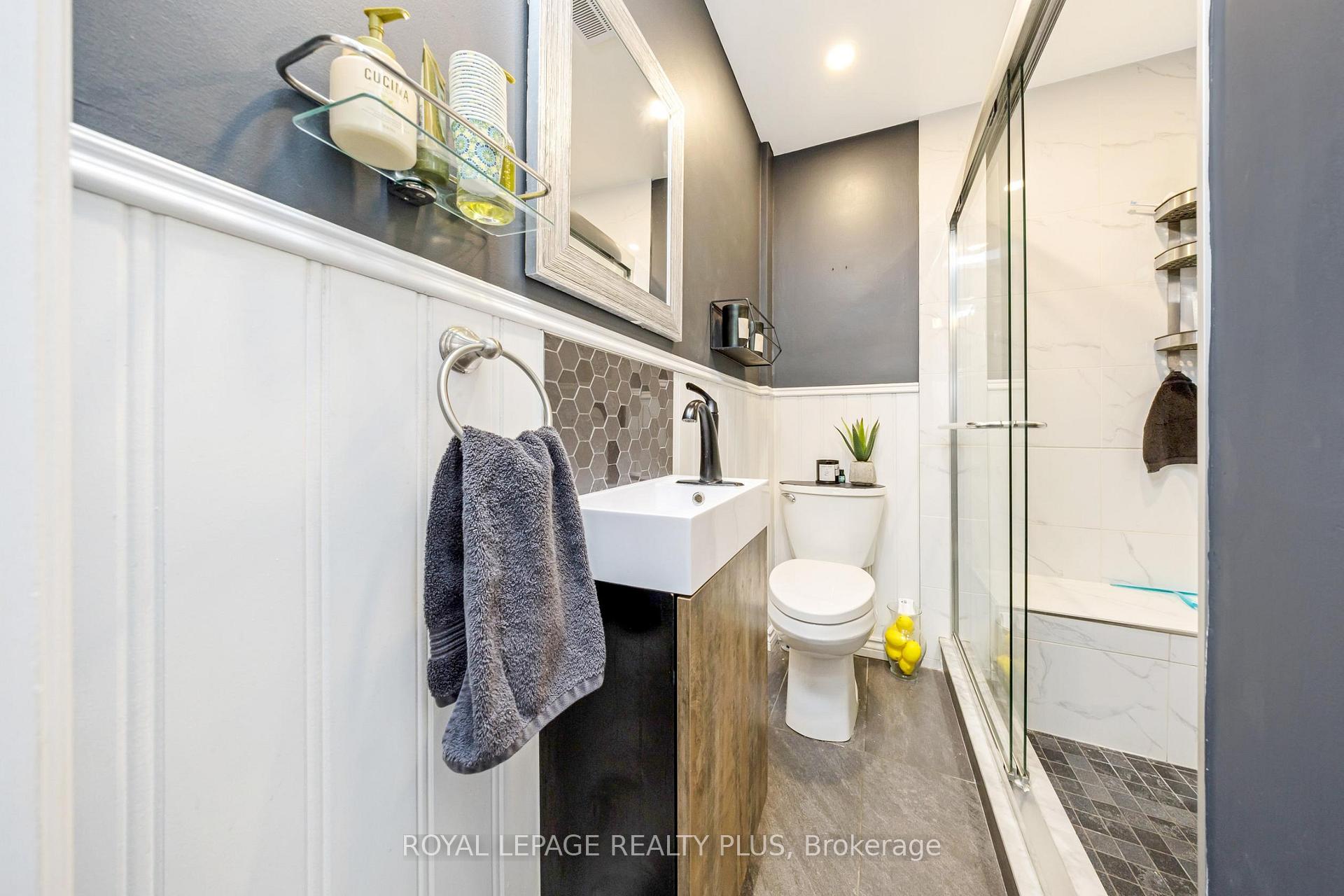 Photo 14 of 16 Case Street, Hamilton, Stipley — HOMEH