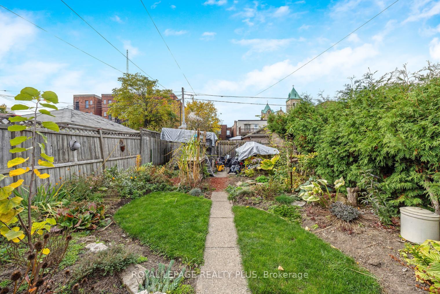 Photo 33 of 16 Case Street, Hamilton, Stipley — HOMEH