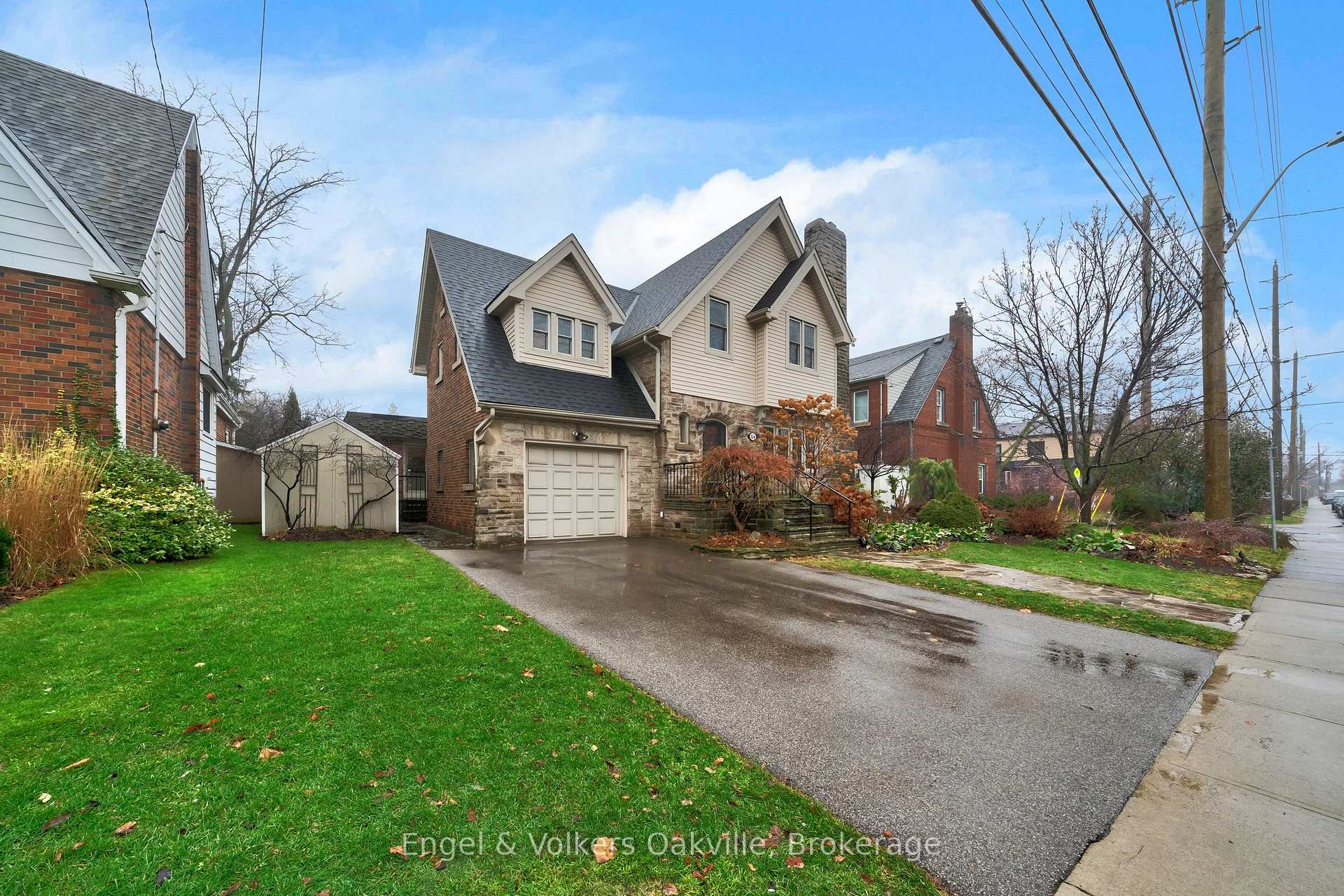 Photo 2 of 514 Maple Avenue, Hamilton, Delta — HOMEH