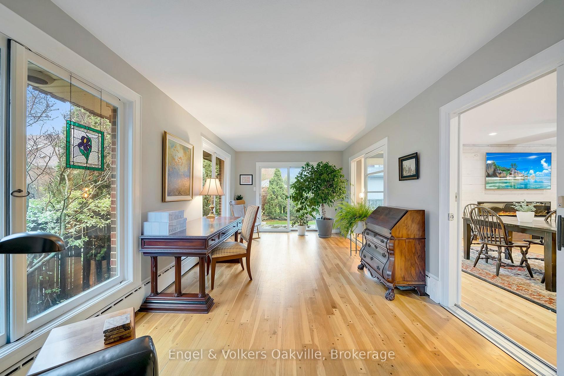 Photo 14 of 514 Maple Avenue, Hamilton, Delta — HOMEH