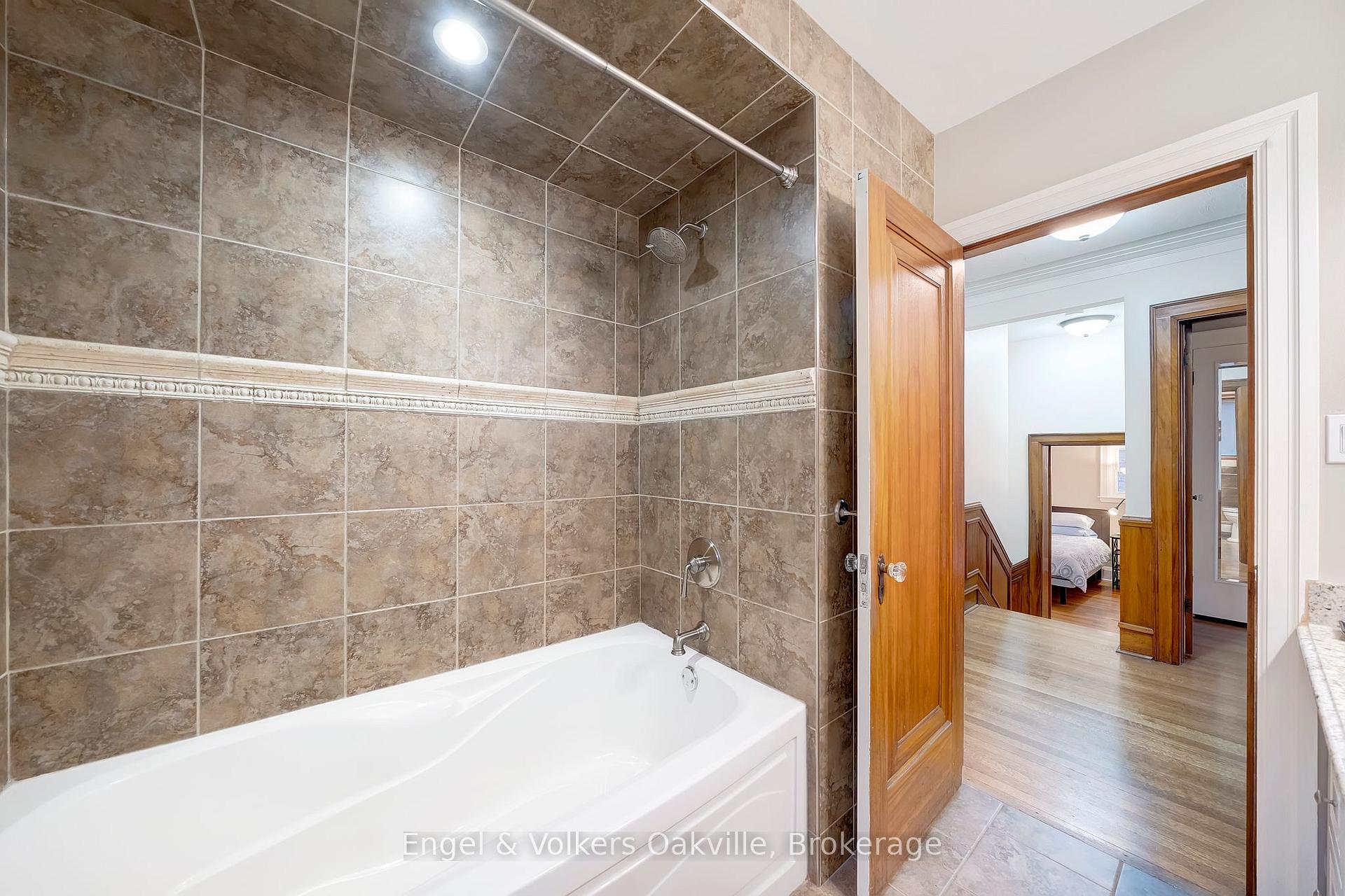 Photo 24 of 514 Maple Avenue, Hamilton, Delta — HOMEH