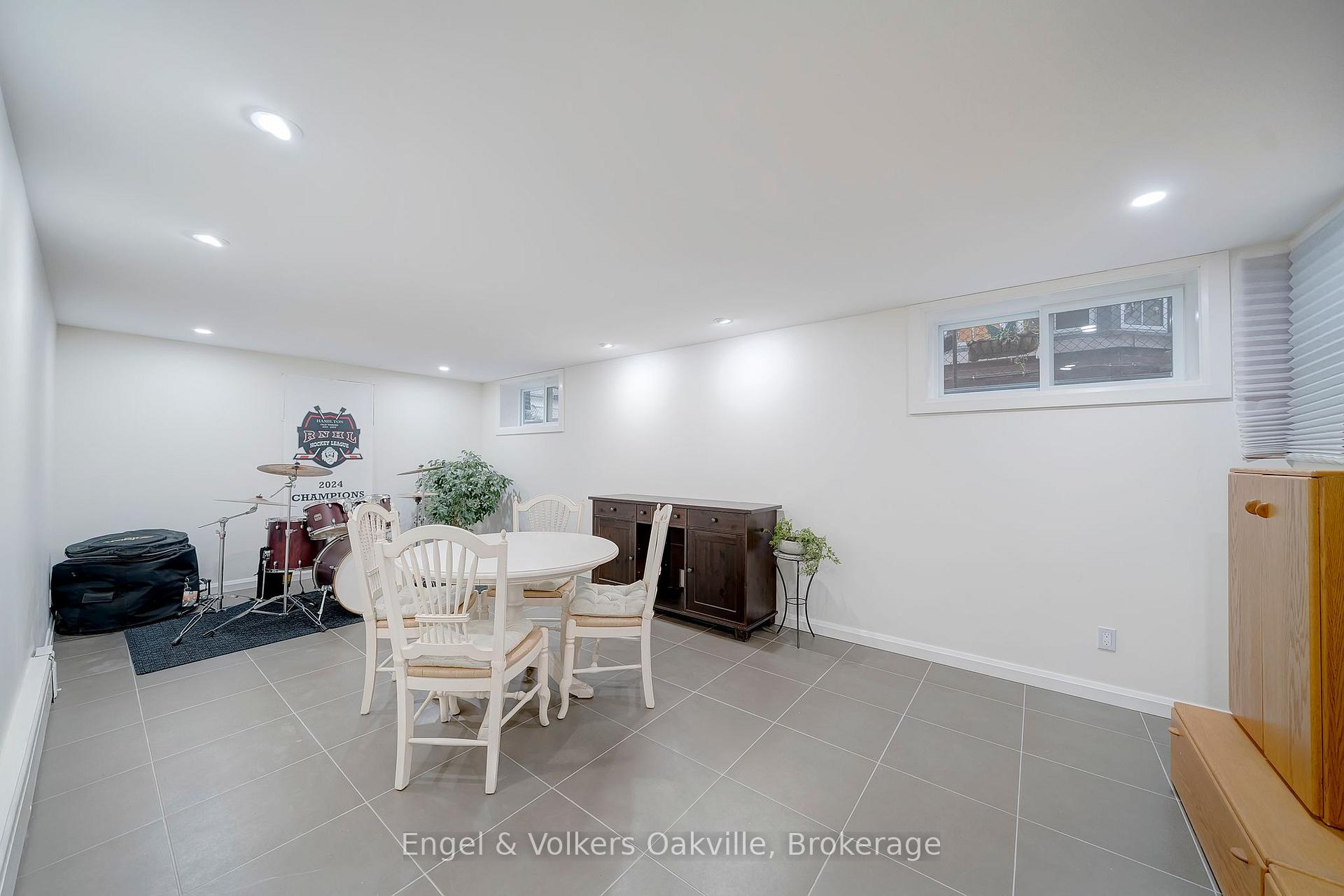 Photo 29 of 514 Maple Avenue, Hamilton, Delta — HOMEH