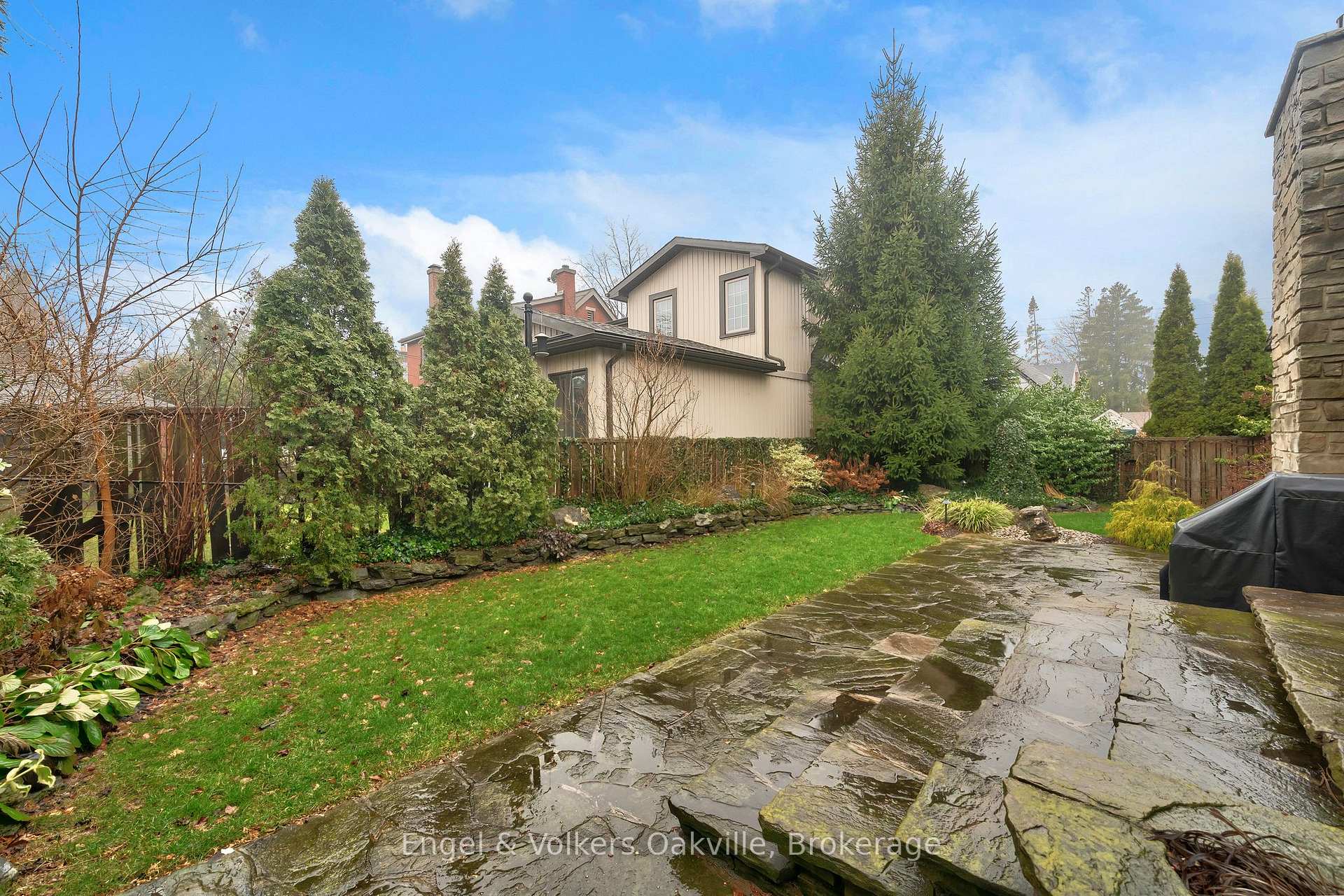 Photo 33 of 514 Maple Avenue, Hamilton, Delta — HOMEH
