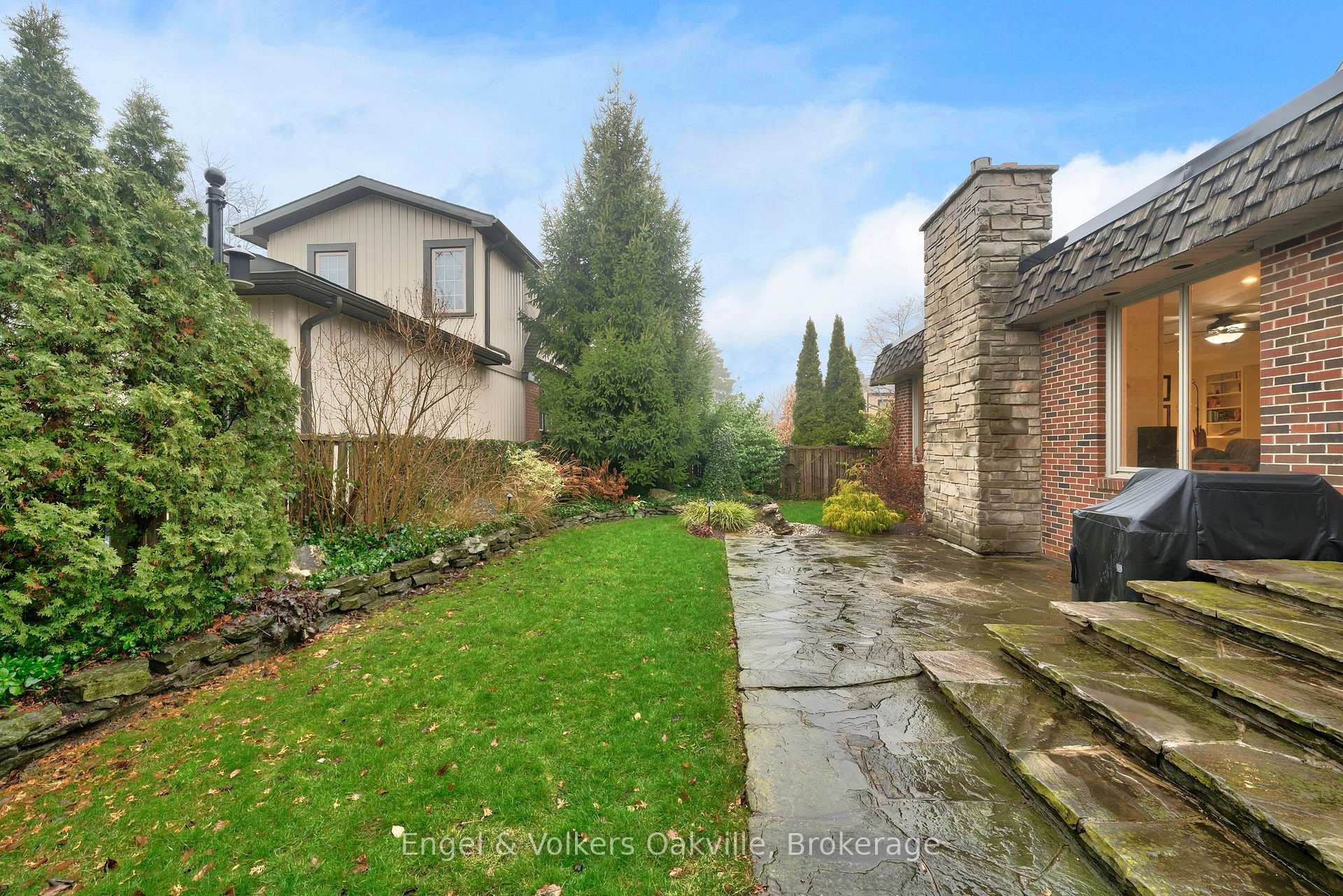 Photo 34 of 514 Maple Avenue, Hamilton, Delta — HOMEH