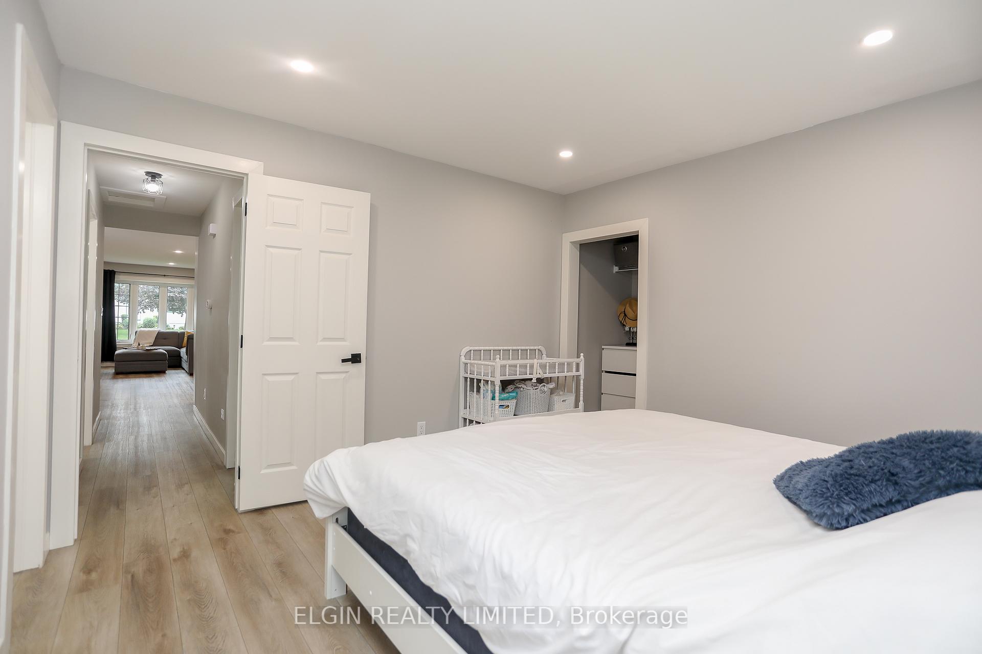 Photo 22 of 7 Willow Street, St. Thomas — HOMEH