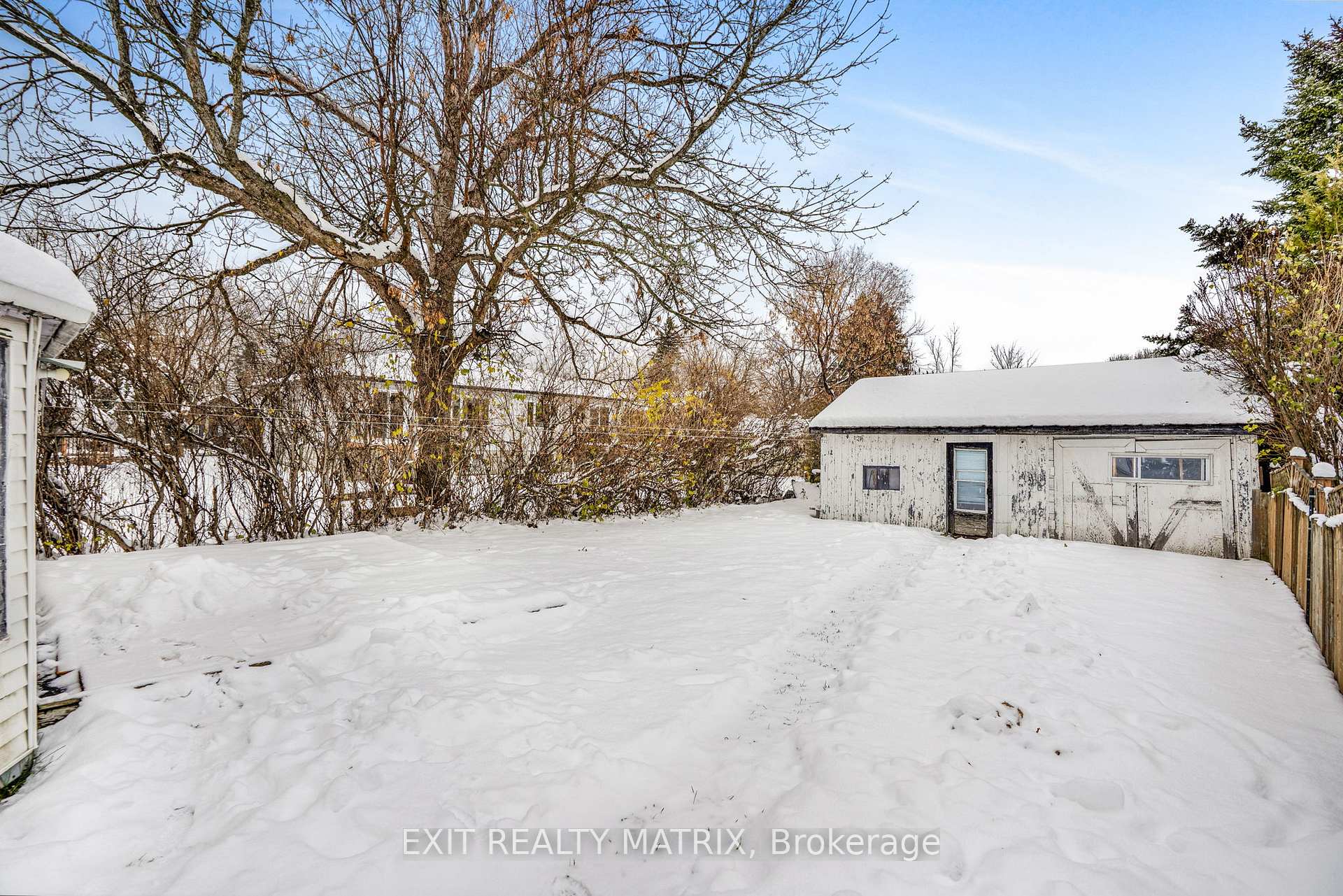 Photo 3 of 29 Peter Street, Champlain, L'Orignal — HOMEH
