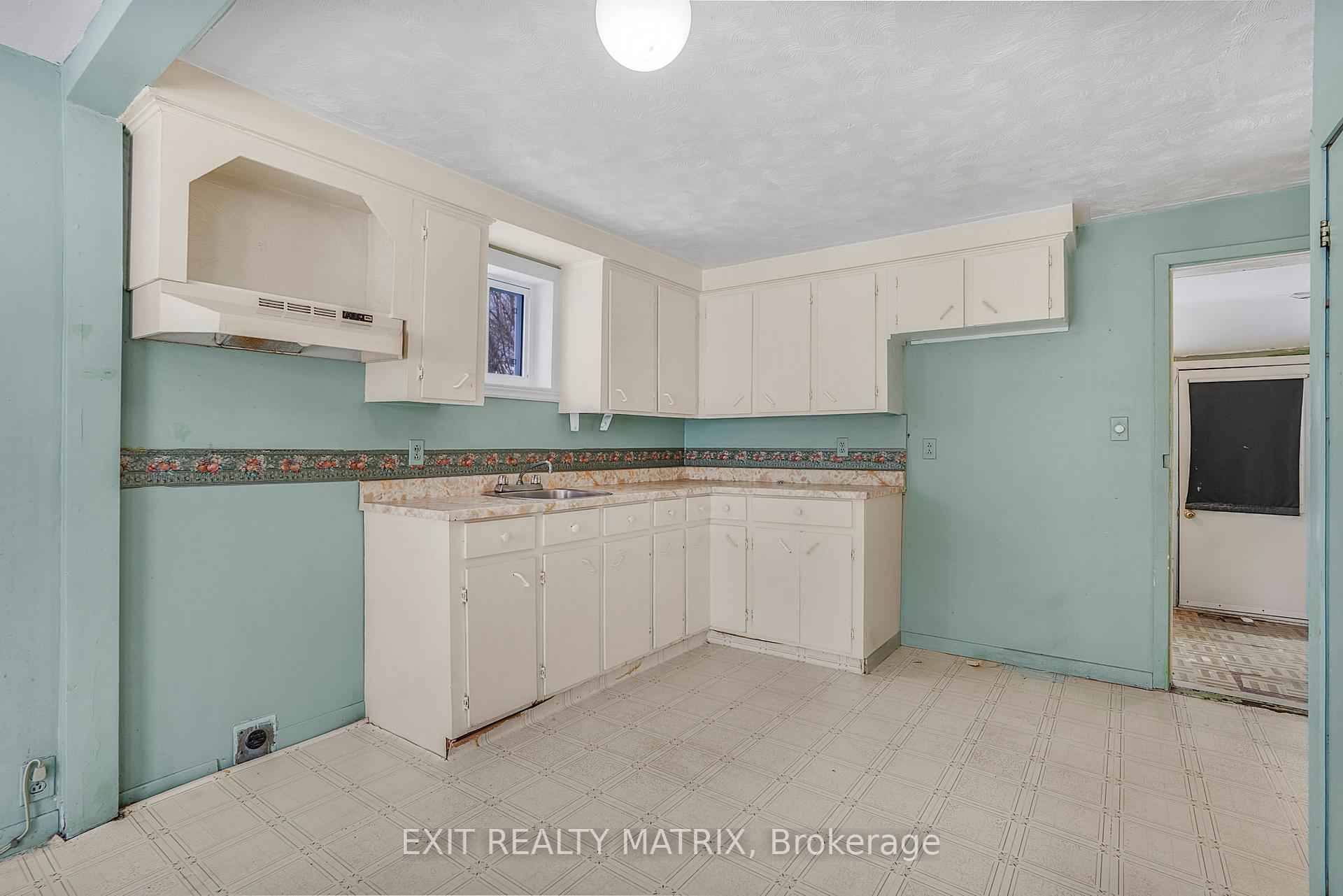 Photo 10 of 29 Peter Street, Champlain, L'Orignal — HOMEH