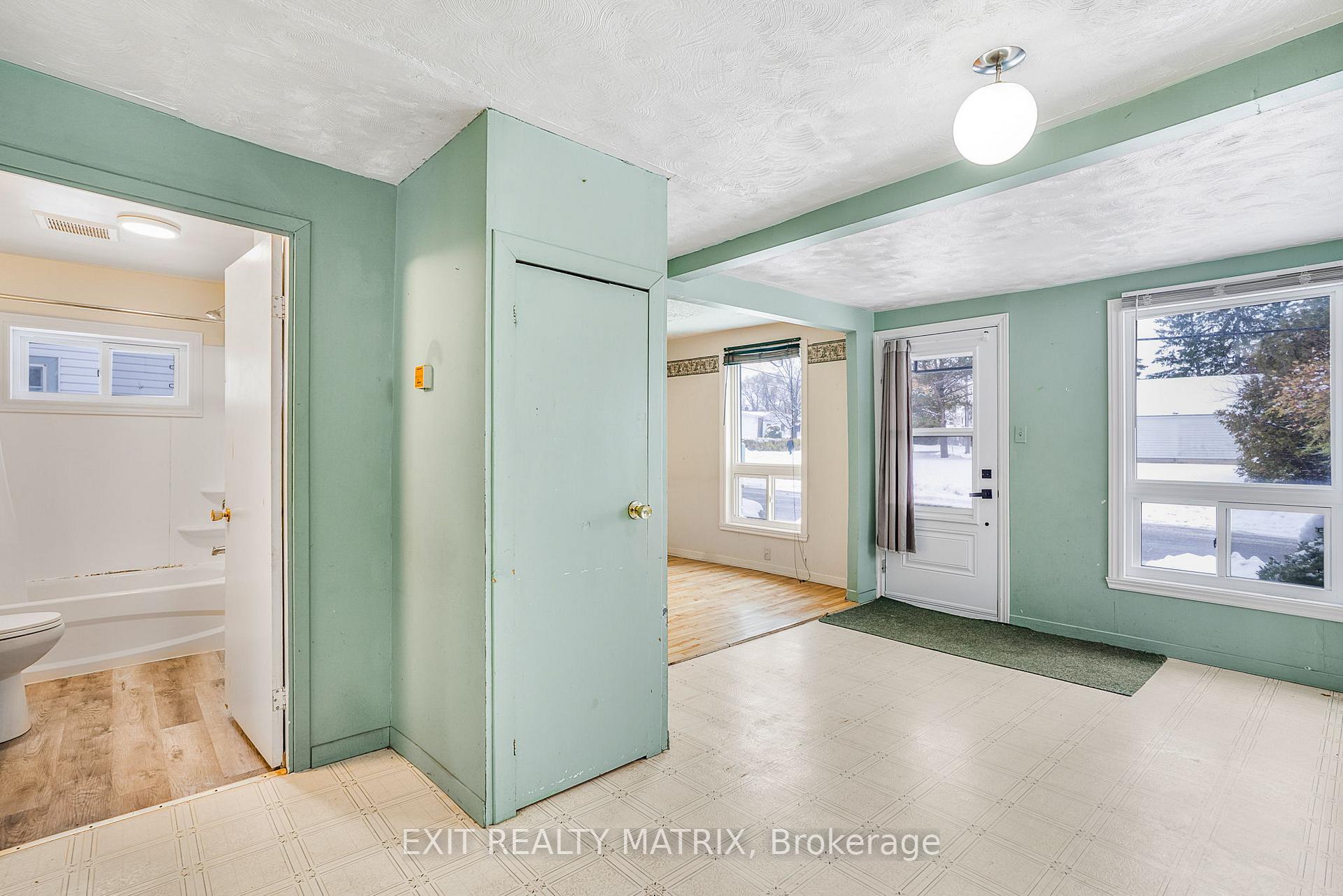 Photo 12 of 29 Peter Street, Champlain, L'Orignal — HOMEH