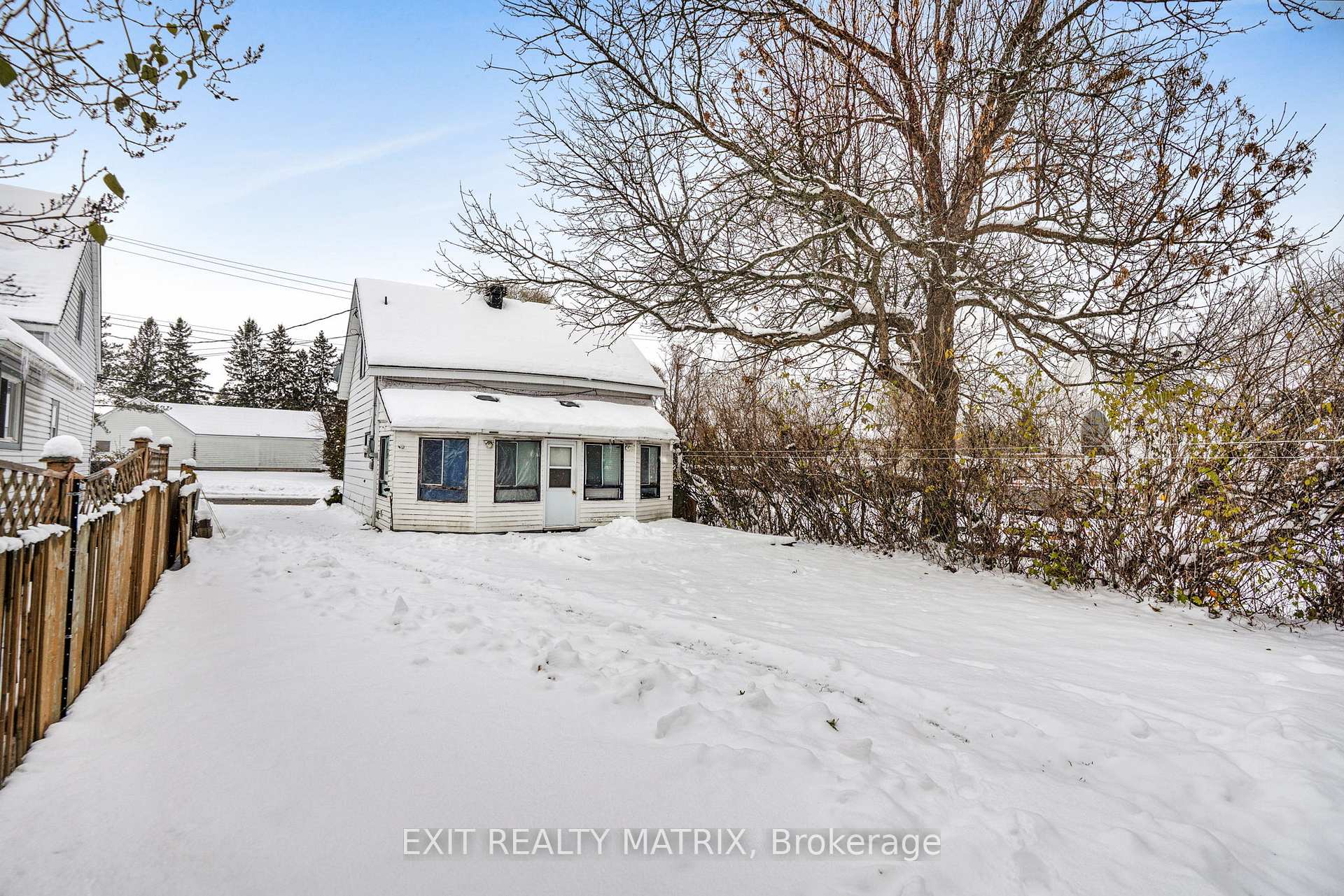 Photo 25 of 29 Peter Street, Champlain, L'Orignal — HOMEH