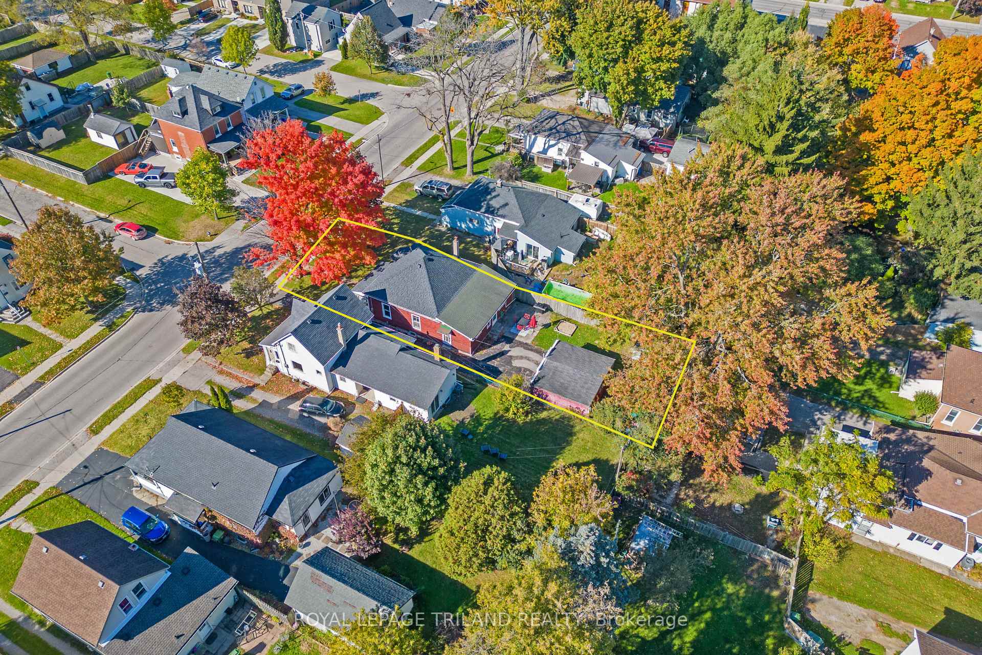 Photo 5 of 39 Woodworth Avenue, St. Thomas — HOMEH