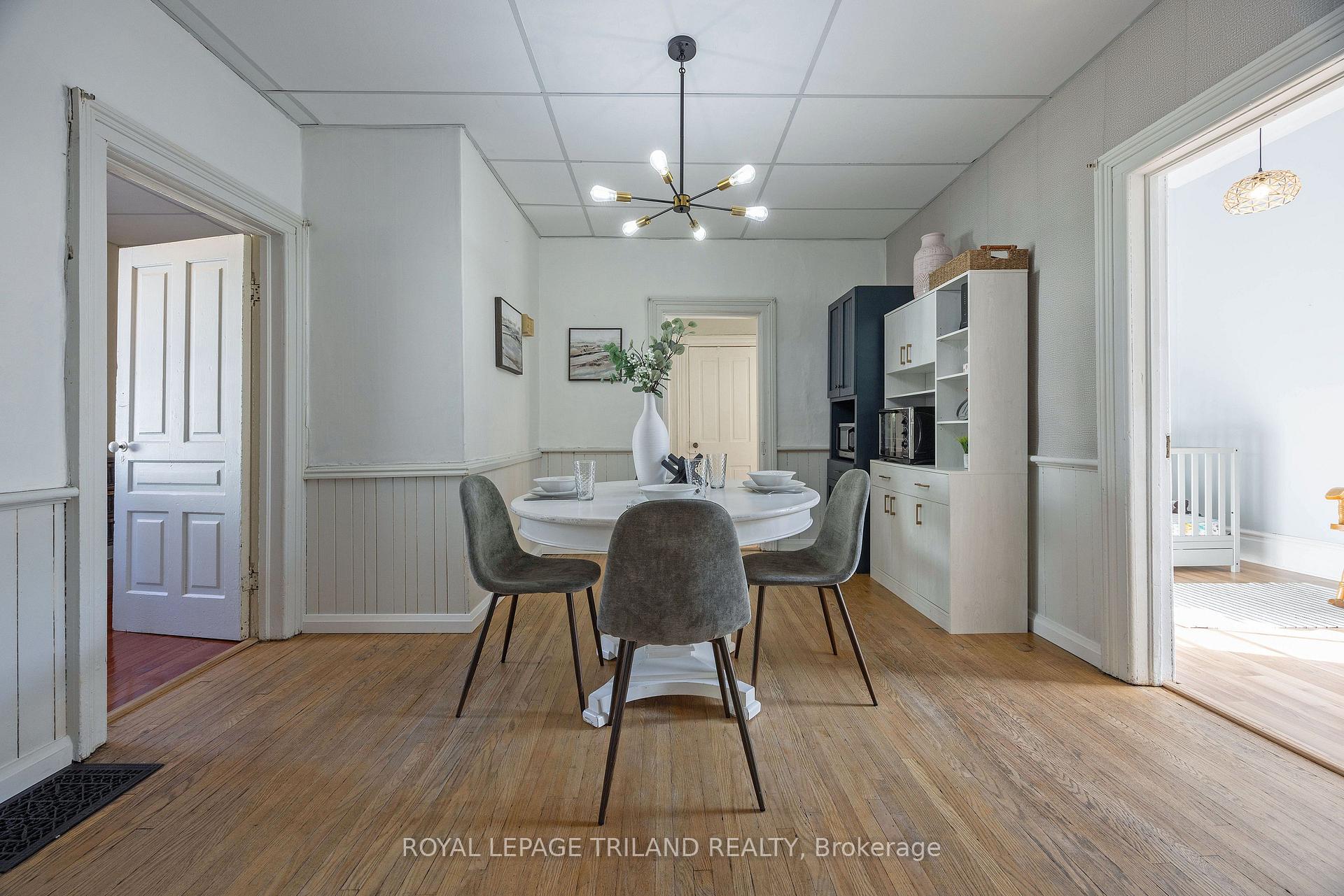 Photo 11 of 39 Woodworth Avenue, St. Thomas — HOMEH