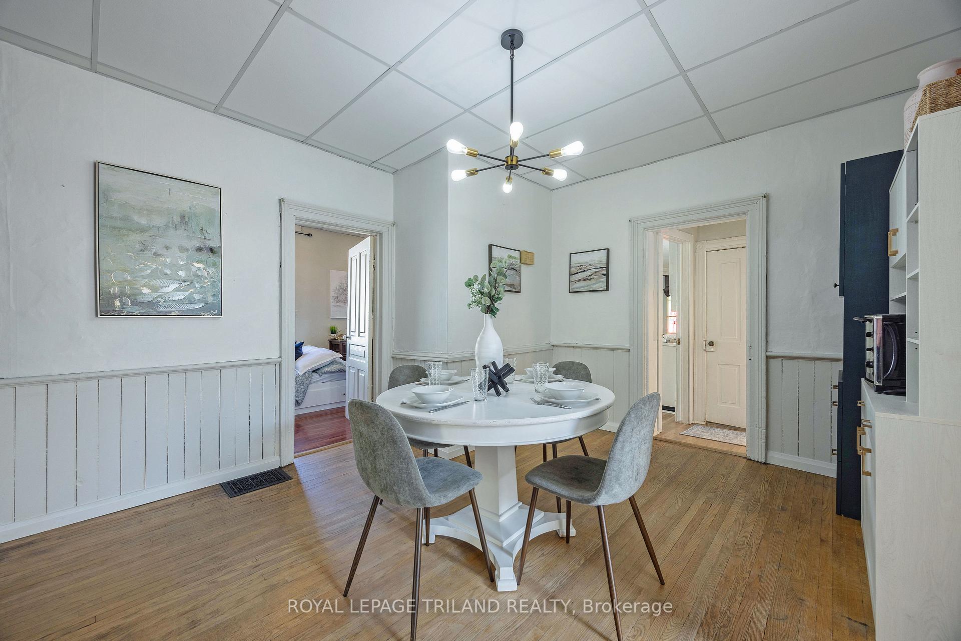 Photo 12 of 39 Woodworth Avenue, St. Thomas — HOMEH
