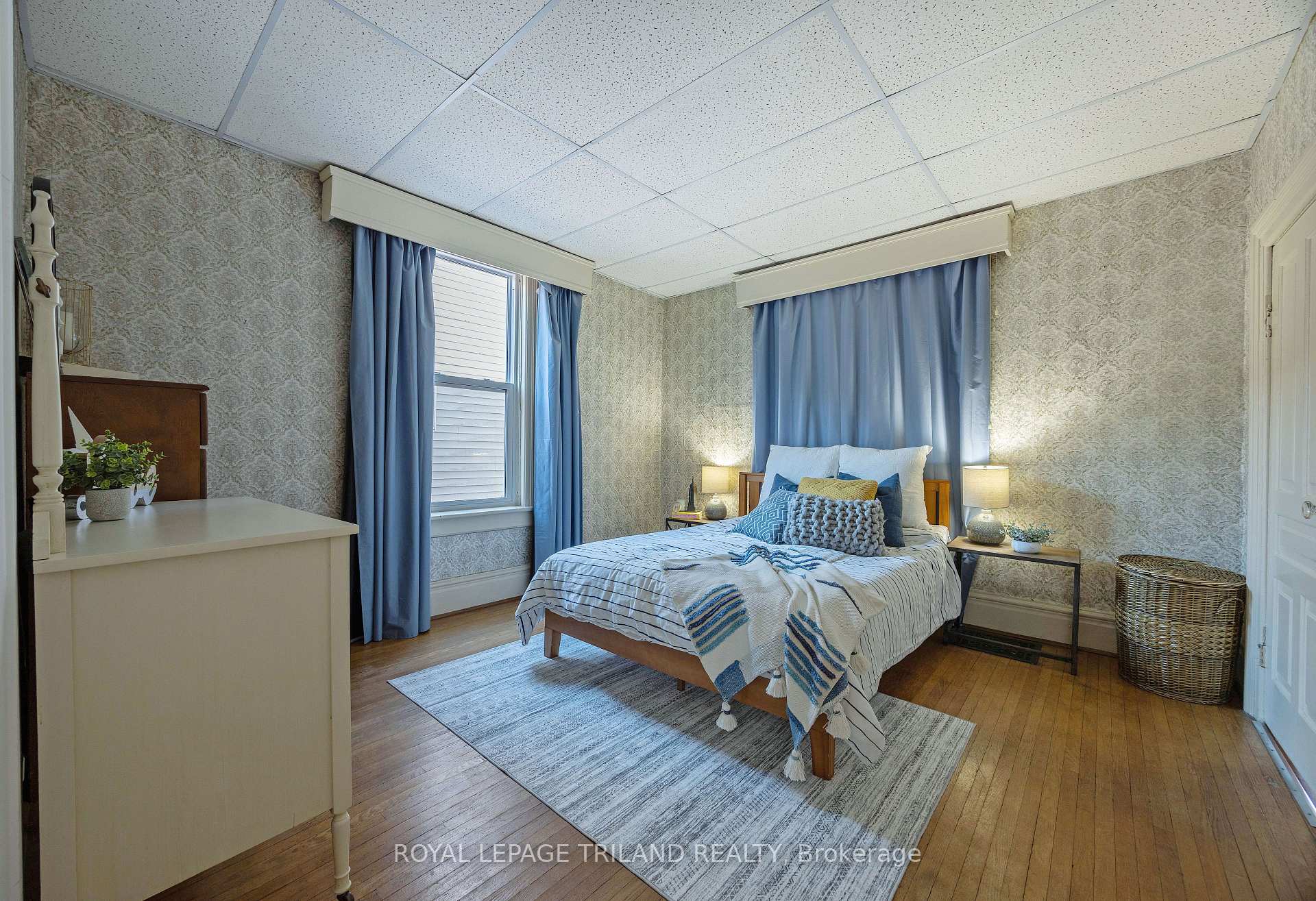 Photo 20 of 39 Woodworth Avenue, St. Thomas — HOMEH