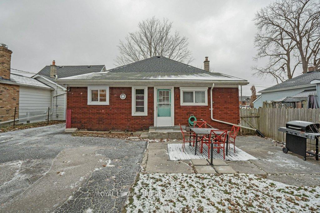 Photo 29 of 39 Woodworth Avenue, St. Thomas — HOMEH