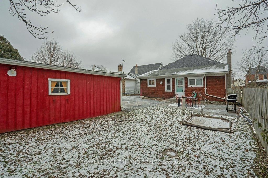 Photo 30 of 39 Woodworth Avenue, St. Thomas — HOMEH