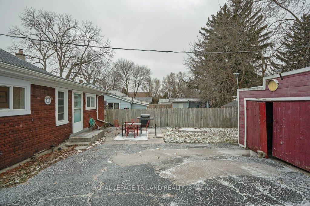 Photo 33 of 39 Woodworth Avenue, St. Thomas — HOMEH