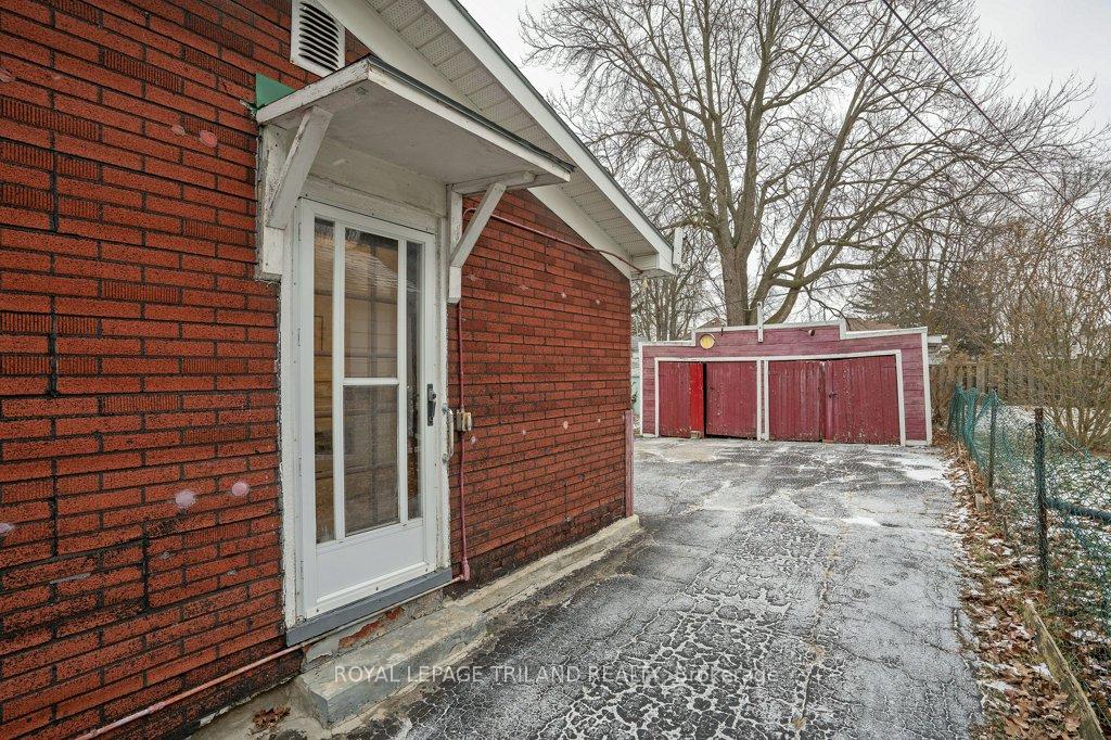 Photo 35 of 39 Woodworth Avenue, St. Thomas — HOMEH