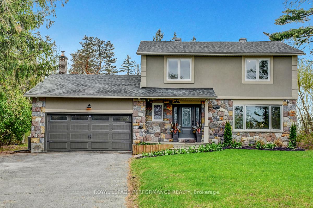 Front of 2918 Prince Of Wales Drive