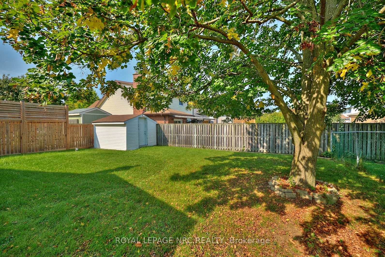 Photo 2 of 17 Kilkenny Drive, St. Catharines, Lakeshore — HOMEH